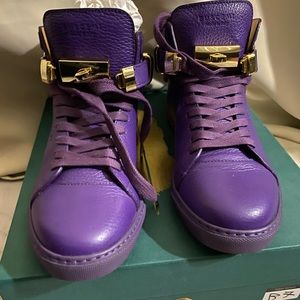 *SOLD* Busceni 100M Sneakers in Excellent condition.